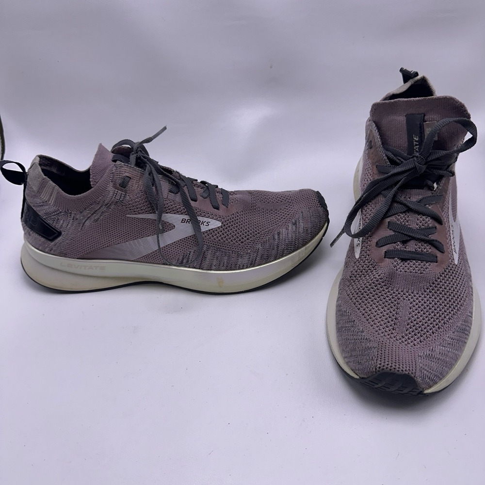 Brooks Levitate 4 Womens Size 10‎ Primrose Blackened Pearl Shoes 120335-1B-032